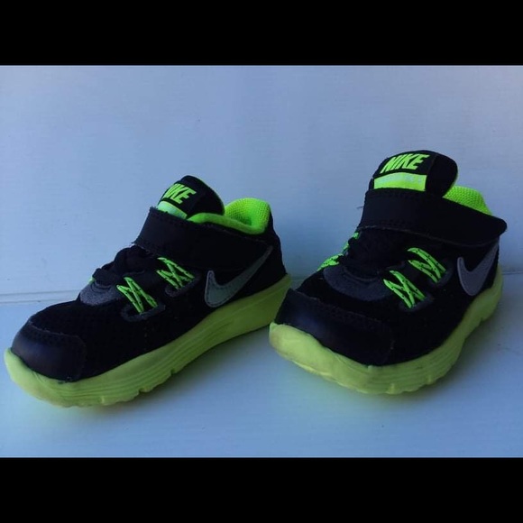 Nike Lunarglide 4 Kids size 5 - Picture 2 of 8